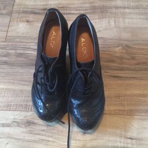 Aldo Black Lace up Wedges